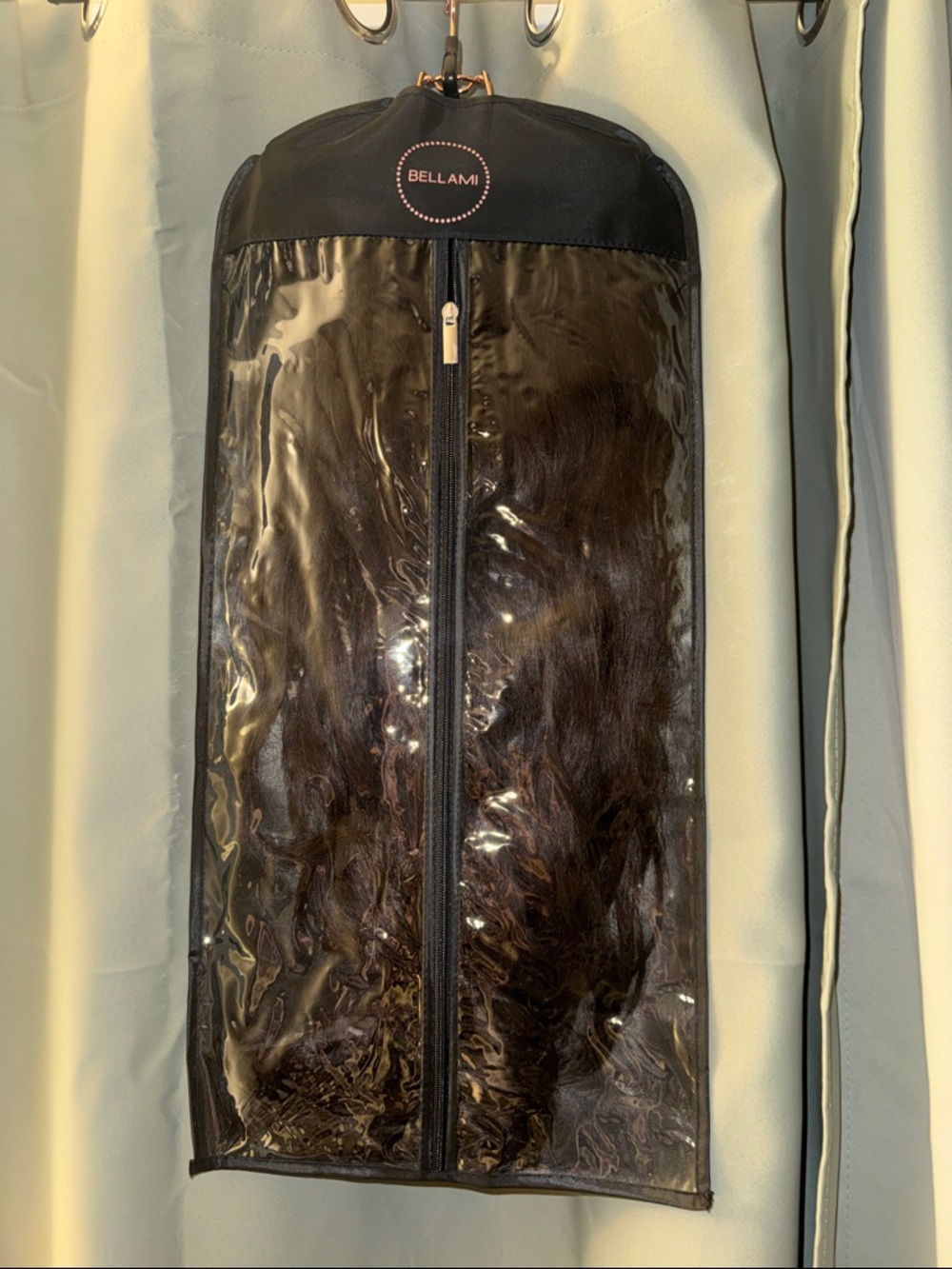 BELLAMI Silk Seam 240g 22" Mochachino Brown (1C) Hair Extensions with carry case